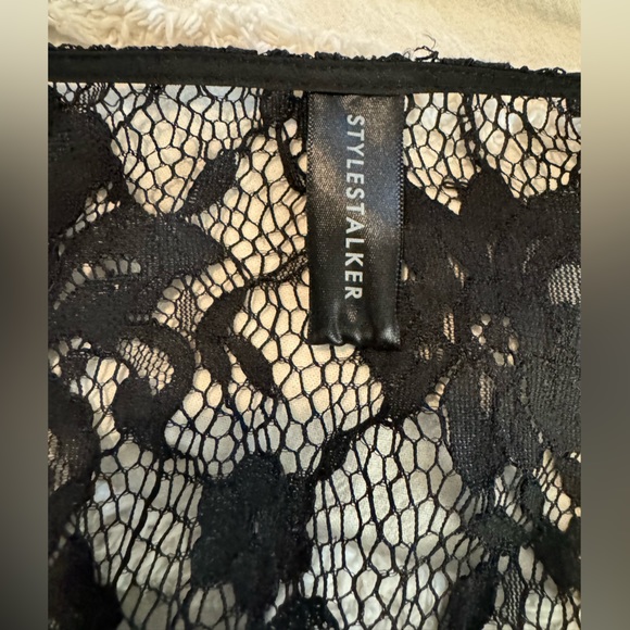 Stylestalker Lace Robe - Picture 2 of 9